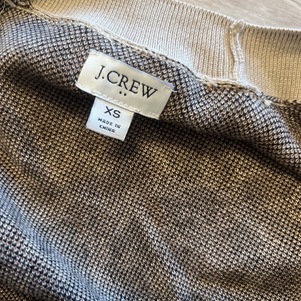 J.crew Vneck 100% Cotton cardigan sweater in leopard sz XS A040822 - Picture 3 of 5